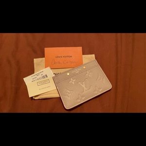 Louis Vuitton Empreinte Cardholder in Brume